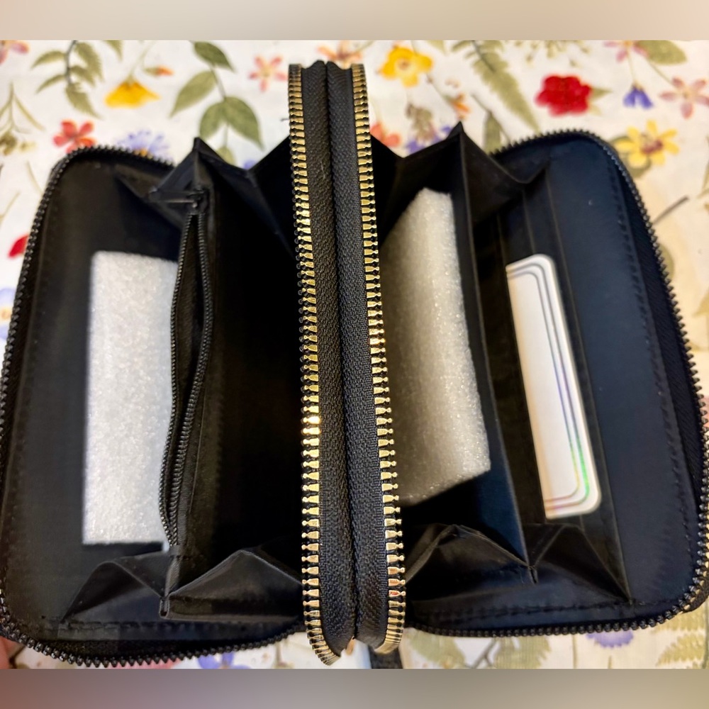 NWT RAMPAGE Black Floral Embroidered Wristlet Wallet with Gold Logo - Picture 2 of 6